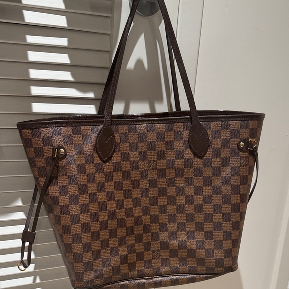 Louis Vuitton Neverfull Damier Ebene Tote - Picture 7 of 12
